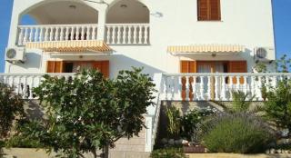 Apartment in Kustici with sea view, terrace, air conditioning, Wi-Fi (4847-3) - Kustići - 0