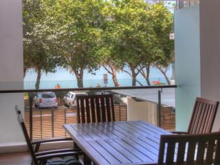 Maggies Beachfront Apartment 4 - 7