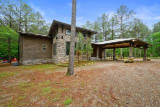 Strawberry Wine - Stunning Luxury Cabin, 2 Bedrooms with Game Room and Hot Tub ! - Broken Bow - 0