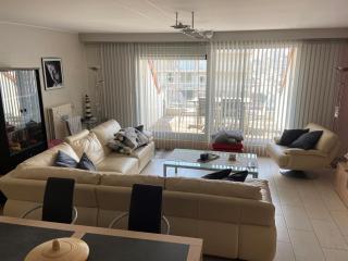 Ruim en zonnig 2 slaapkamer app met zongericht terras - Nieuwpoort - 0