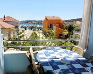 Apartment in Kukljica with sea view, terrace, air conditioning, Wi-Fi (4567-2) - Kukljica - 0