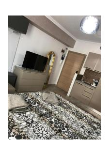 Club43 De Silva Residence Deluxe Studio - Mamaia - 8