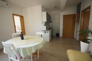 Apartment 75-5 - 6