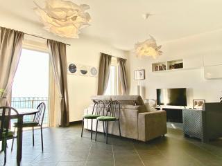 Bright Apartment with Sea View Balcony - Salerno - 4