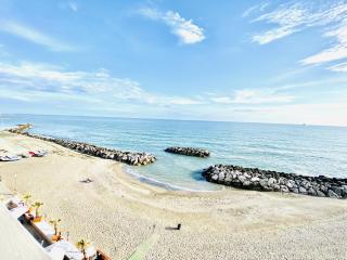 Bright Apartment with Sea View Balcony - Salerno - 6