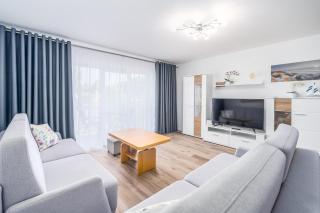Seaside Breeze Stylish Apartment Balcony & Parking by Noclegi Renters - Międzyzdroje - 6