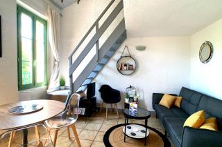 Renovated 2 bedroom duplex apartment in the center of Antibes - Antibes - 0