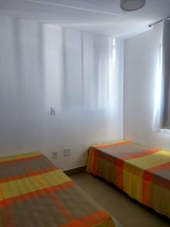 Edifício Gil Nogueira, apartamento aconchegantes, piscina, sauna, Wiff, duas vagas de garagem. - Guarapari - 5