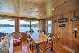 BBQ Ready Lakeside Milford Home with Paddleboat - Milford - 3