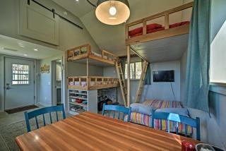 Fire Pit and Gas Grill Secluded Studio in Milford! - Milford - 4