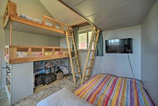 Fire Pit and Gas Grill Secluded Studio in Milford! - Milford - 1