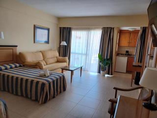 Primera línea de playa y vista al mar en Pyr Fuengirola Estudio - Fuengirola - 7