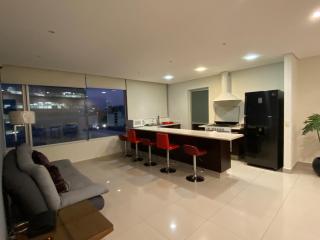 Apartamento de 2 habitaciones junto al WTC - 1