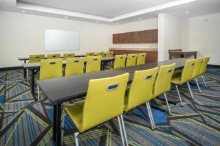 Holiday Inn Express Clayton Southeast Raleigh by IHG - Garner - 2