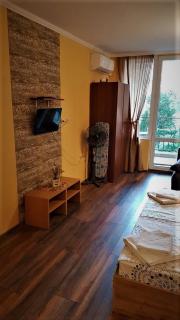 Studio Sunny - 9