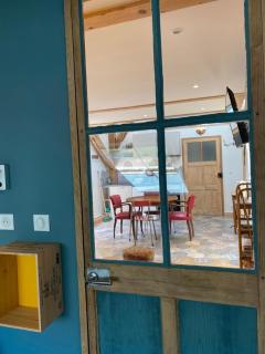 Au Cheval Blanc - appartements et chambres d'hôtes - Albertville - 3