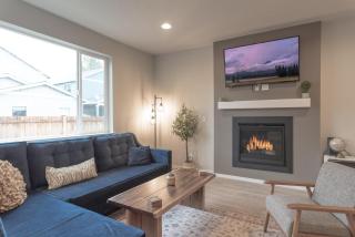 Thomas Beautiful Modern Home in Bend - 6