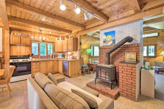 Boothbay Harbor Cabin with Spacious Deck and Yard! - Boothbay Harbor - 3