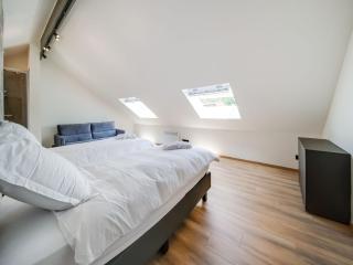 Holiday Home in Marchin with Bubble Bath - Marchin - 5