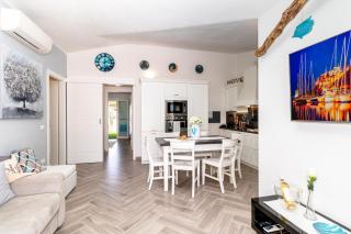 SUNSET BAY POOL VILLA SARDINIA private heated pool with whirlpool and counter-current swimming - Valledoria - 1