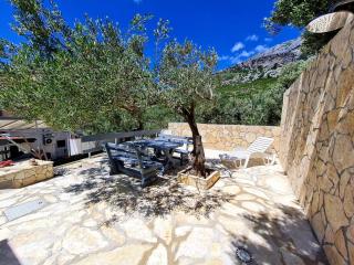 Vila Maslina Apartments mit Pool und Garten nahe am Strand - 1