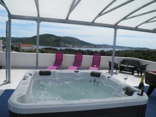 XXL Vila Lavanda for 16 person - Rogoznica - 9