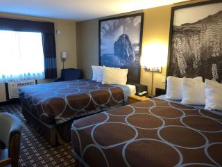 Super 8 by Wyndham Carson City Lake Tahoe - Carson City - 3