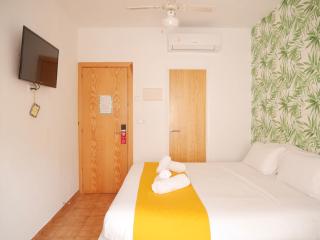 Nanit Rooms Ibiza Hostal - 6