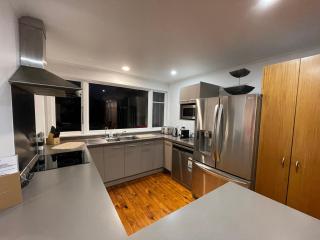Ocean Front East End Beach House - New Plymouth - 2
