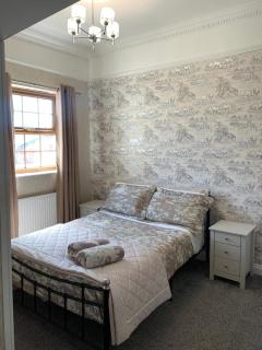 13 Hooton Cottage 3 Bed - Kilnhurst - 2