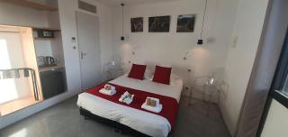 Contact Hôtel Le Minervois - Hôtel & Restaurant Au nord de Carcassonne - Caunes-Minervois - 7