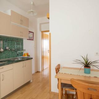 Pine and Sunshine apartments - Podgora - 1