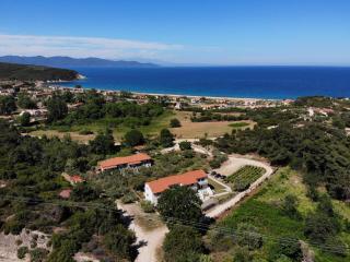 Dionysus Apartments & Suites - 9