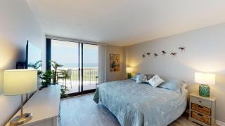Beachfront, Amazing Southern Views 10th floor, Tower 3, Sleeps 5 - 2