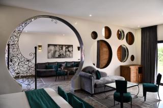 Oscar Hotel by Atlas Studios - 3