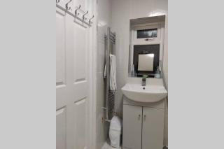 Luxury apartment in Birmingham with free parking. - Birmingham - 4