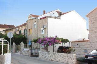 Apartments with WiFi Supetar, Brac - 5665 - 1