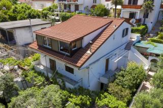 Apartments by the sea Jelsa, Hvar - 8729 - 1