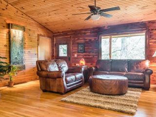 Fly Away Cabin- Modern, Serene, And Convenient - 9