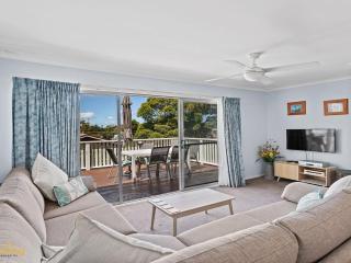 Lentara Street No 31 - Fingal Bay - 0