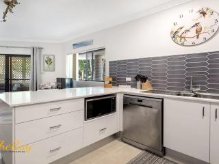Karinya at Little Beach Downstairs - Nelson Bay - 9