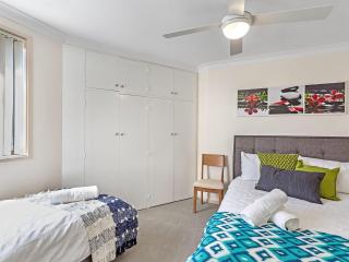 Karinya at Little Beach Upstairs - Nelson Bay - 1