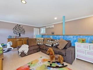 Malibu Beach House - Lake Cathie - 4