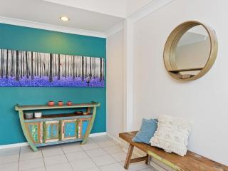 Malibu Beach House - Lake Cathie - 2