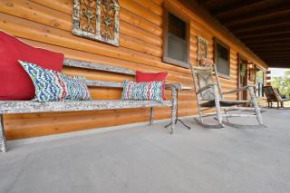Gateway Gathering - Cabin - Luckenbach - 3