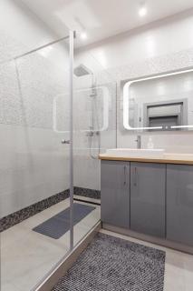 Grey Apartment - Odesa - 8