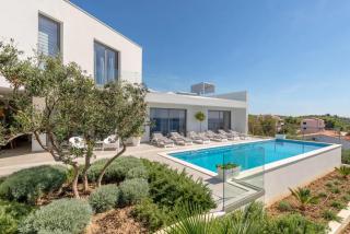 Villa Marvela - Family 4 Bedroom - Maslinica - 3
