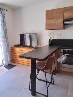 Romytt Suite - Saint-Quentin-la-Poterie - 1