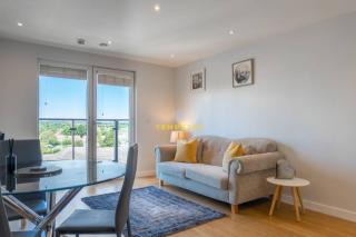 LONDON IN 15 MINS! STYLISH APARTMENT NEAR HEATHROW - Slough - 9