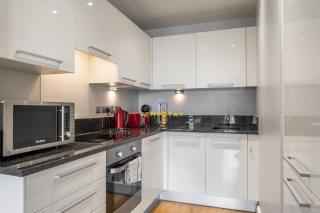 LONDON IN 15 MINS! STYLISH APARTMENT NEAR HEATHROW - Slough - 8